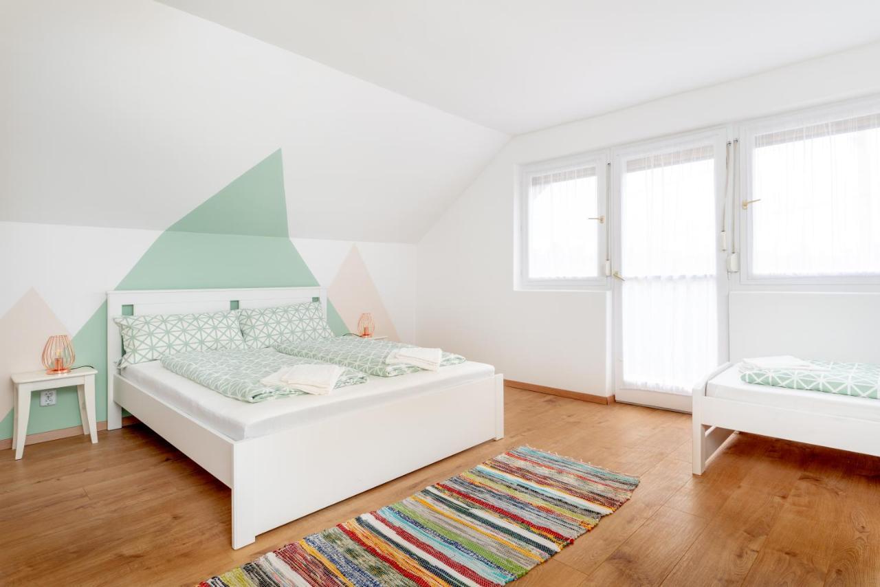 Apartament Menta Porta Zengővárkony Zewnętrze zdjęcie